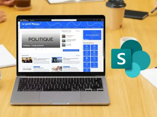 Un ordinateur portable affiche un intranet SharePoint, "Le petit Nexus", avec des articles sur la politique et des événements. Le logo de SharePoint est à côté.